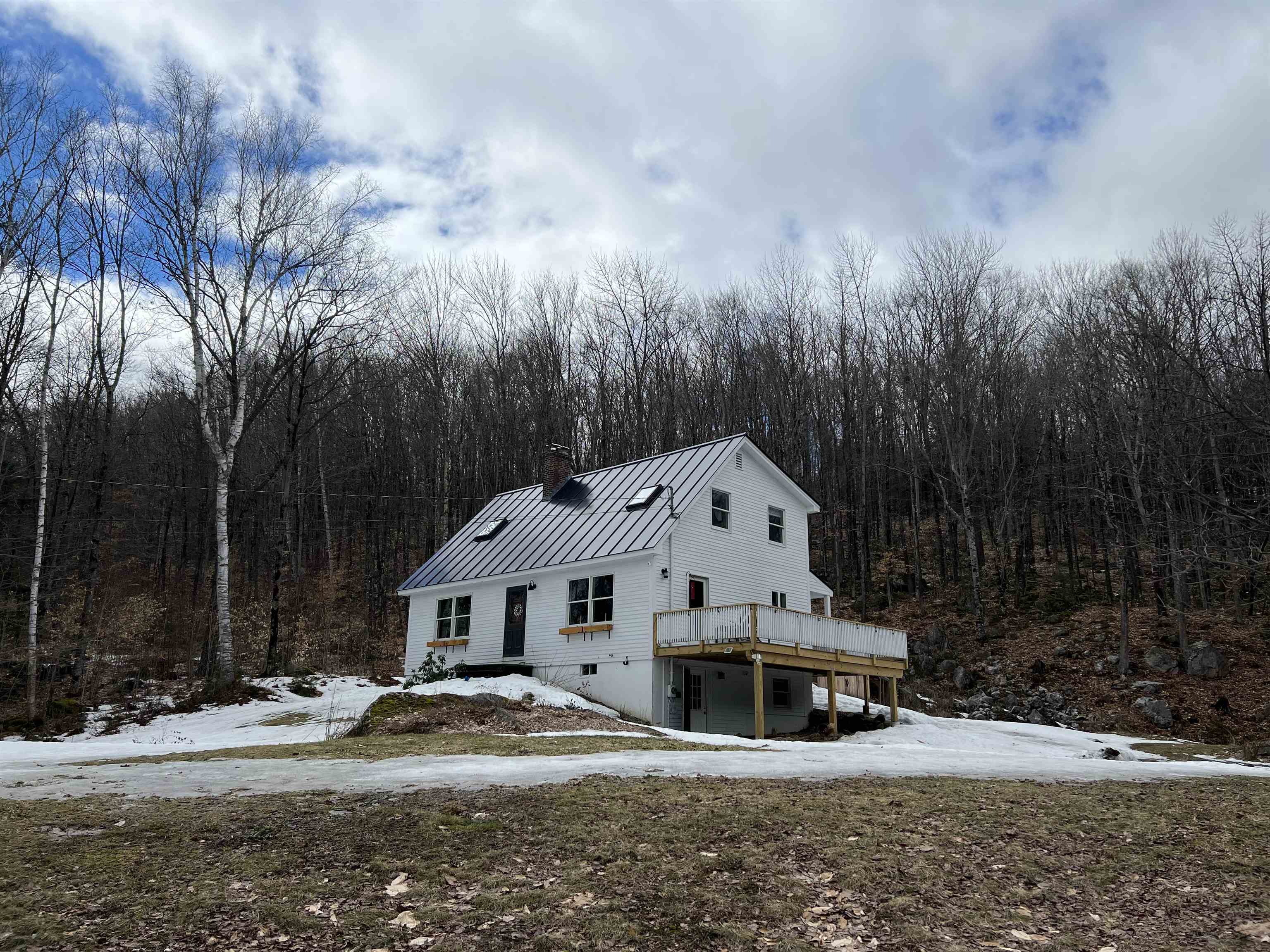 140 Algonquin Road Enfield, NH 03748 - Photo 1 of 38