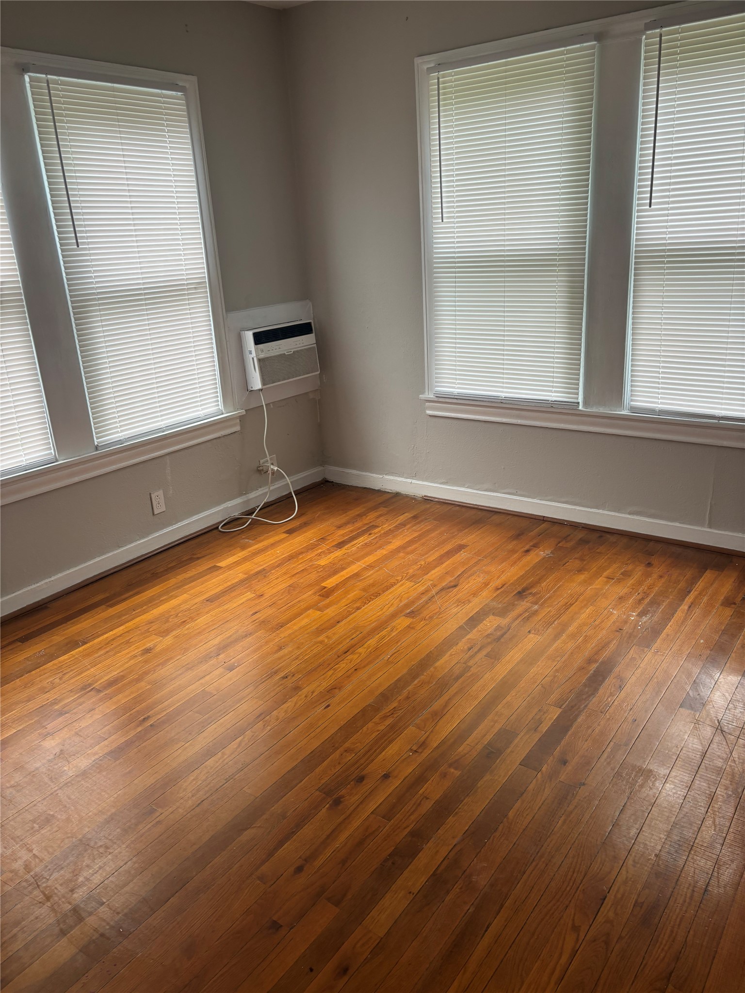 4127 Yale Street Houston, TX 77018 - Photo 7 of 14