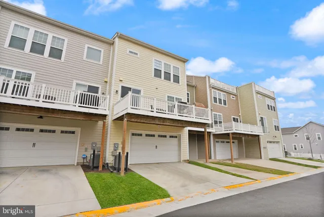 $750,000 | 19298 Forked Creek Terrace, Leesburg, VA 20175