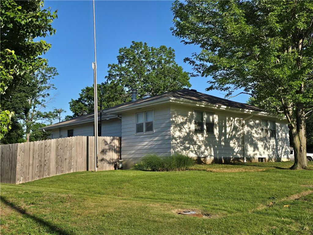 223 West 9th Street Fort Scott, KS 66701 - Photo 2 of 65