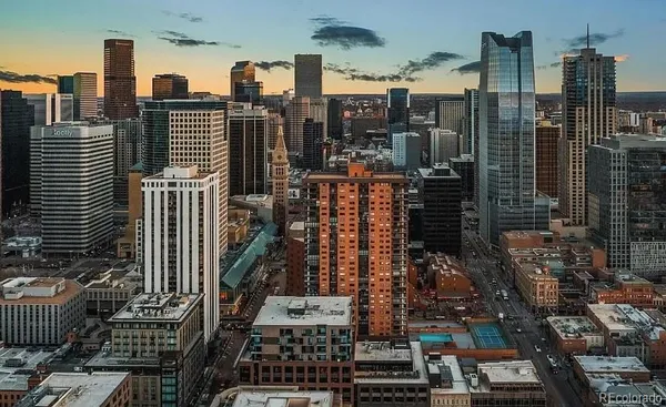 a view of buildings