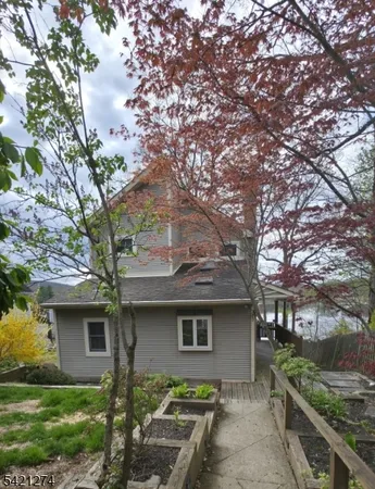 $649,400 | 95 Wildwood Road, Oak Ridge, NJ 07438