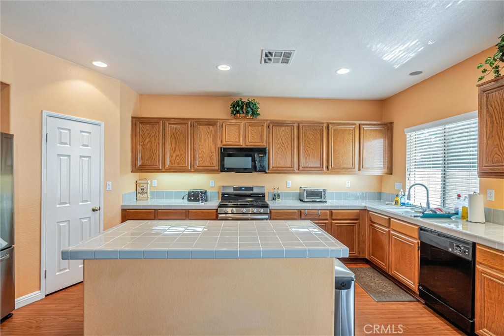 3116 Kilt Court Lancaster, CA 93535 - Photo 27 of 60