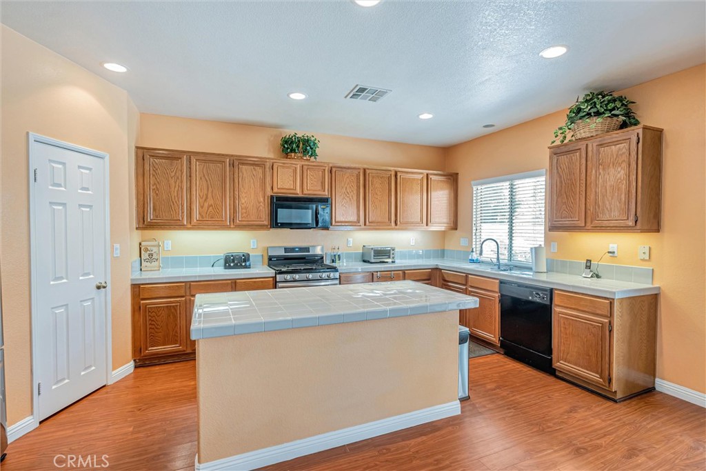 3116 Kilt Court Lancaster, CA 93535 - Photo 28 of 60