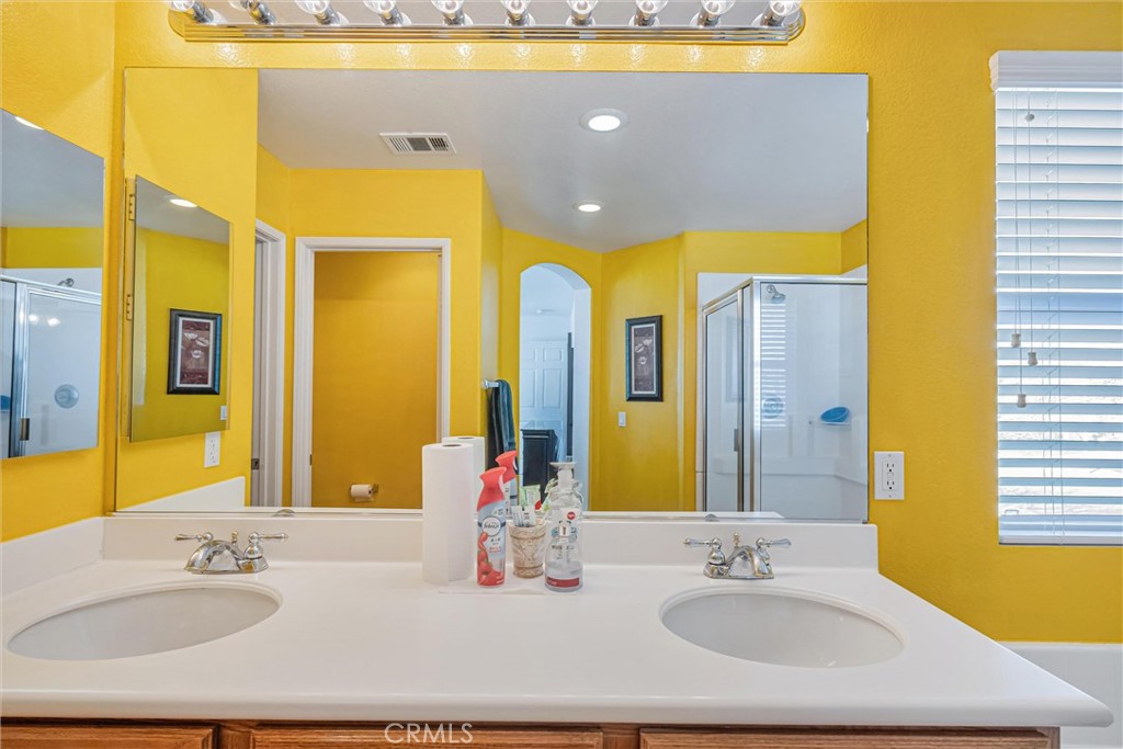 3116 Kilt Court Lancaster, CA 93535 - Photo 44 of 60