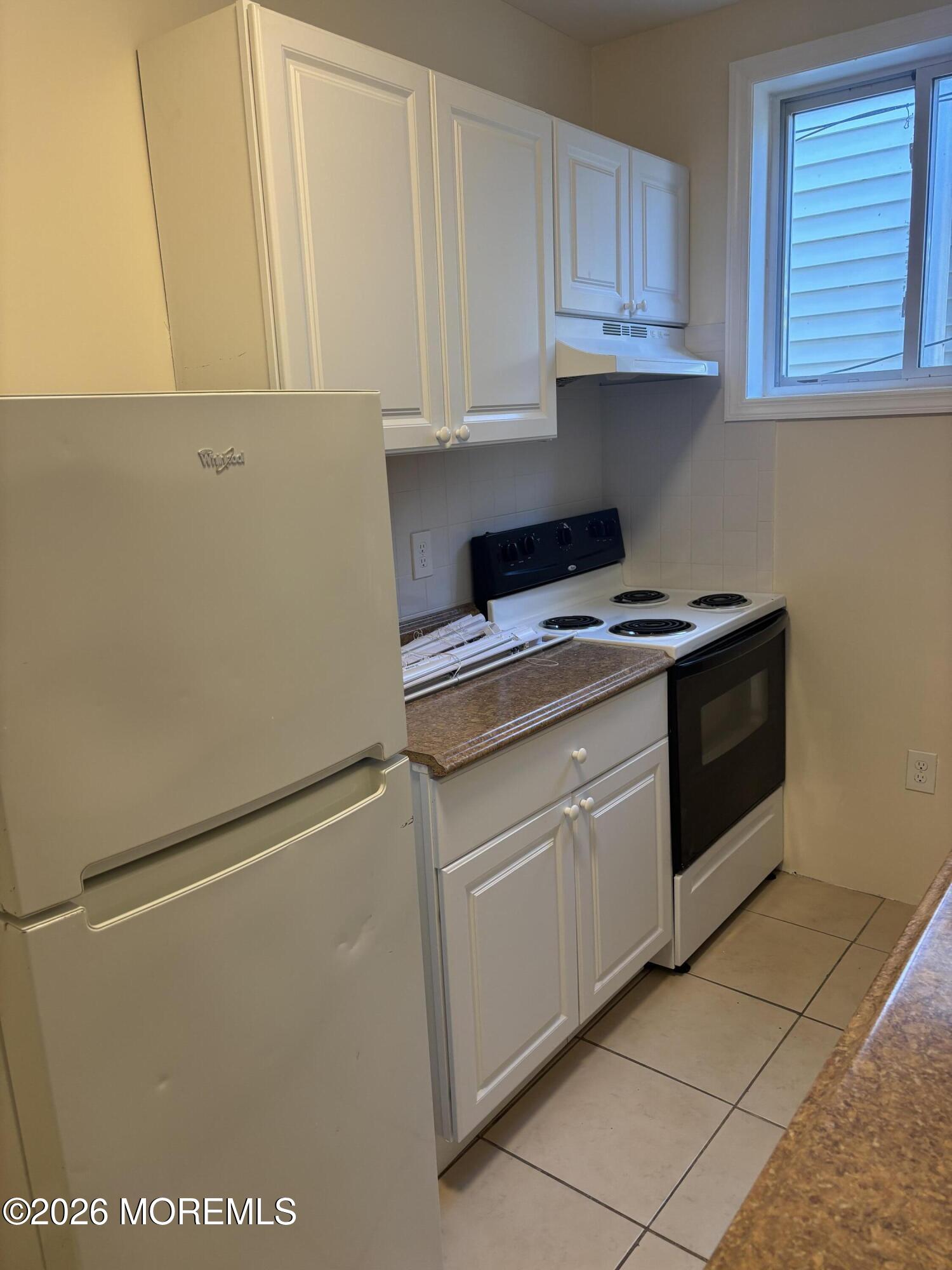 30 Main Street, Unit 2 Keyport, NJ 07735 - Photo 3 of 4 IMG_2251