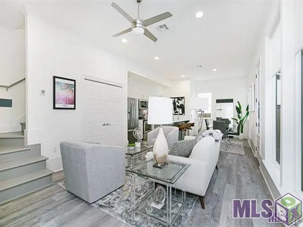 $2,150 | 2001 Red Stick Drive, Baton Rouge, LA 70816