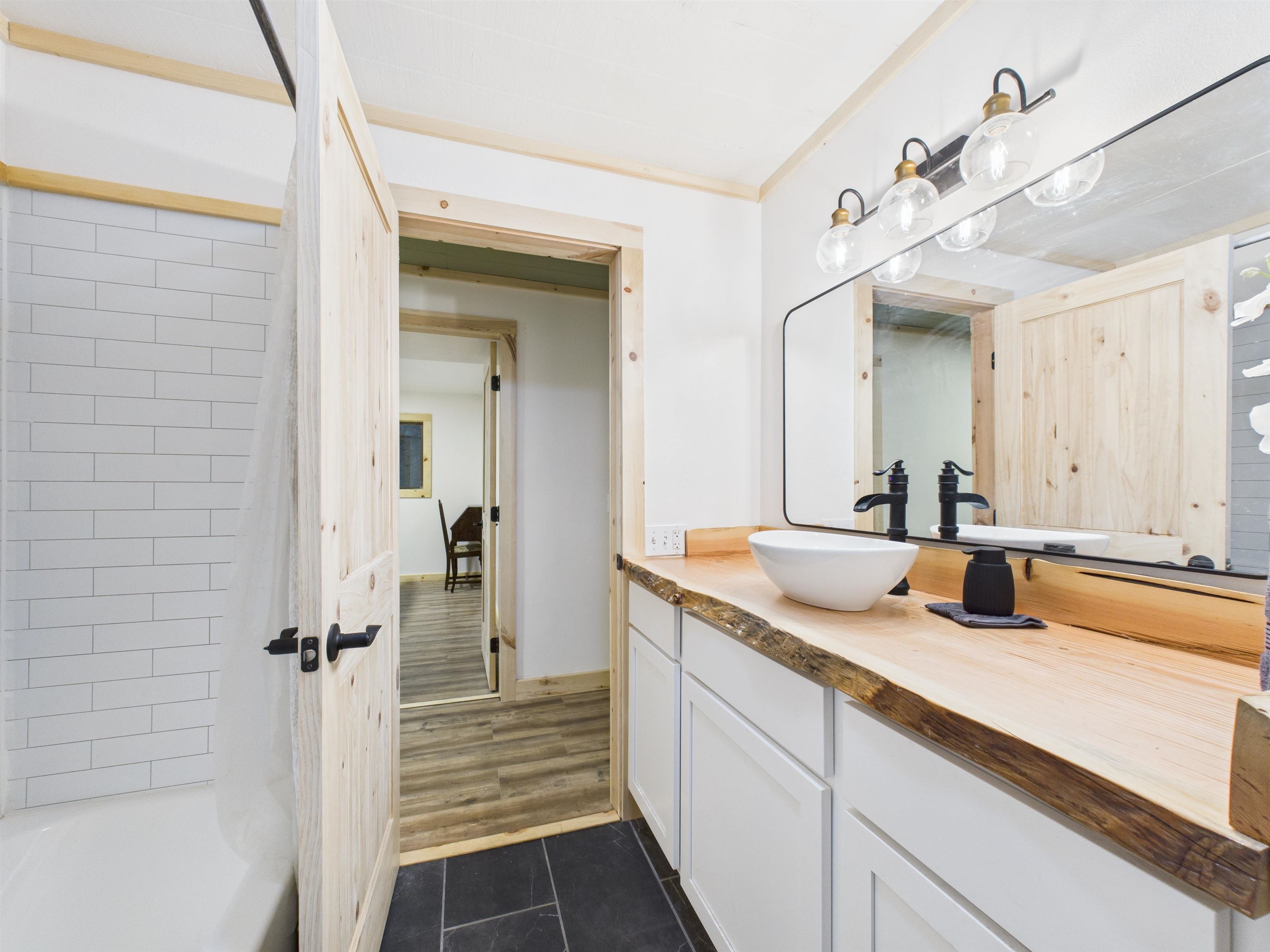 2313 Hickey Way Addy, WA 99101 - Photo 42 of 48