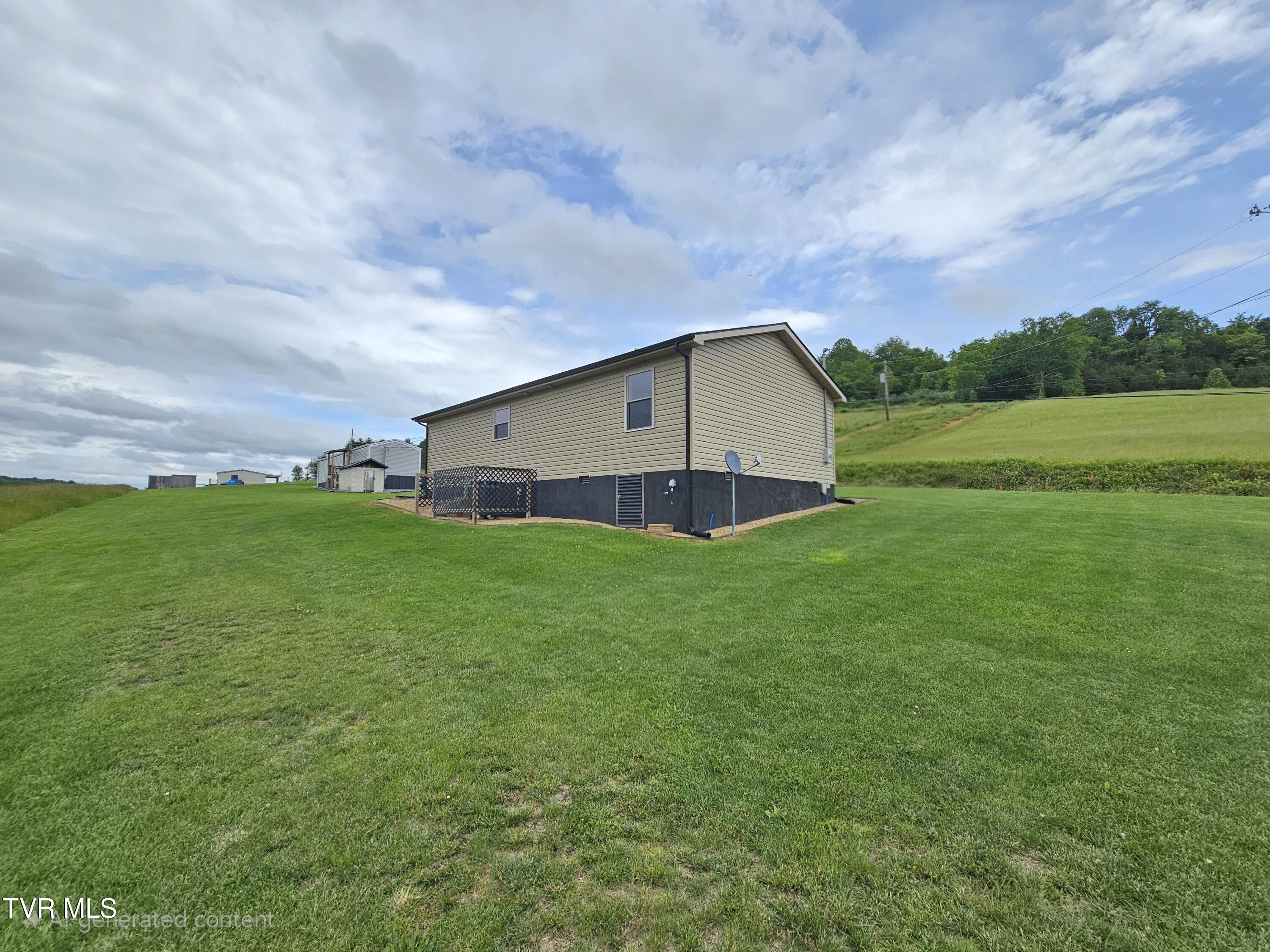 27337 Rich Valley Road Meadowview, VA 24361 - Photo 3 of 36 20250527_135243(1)