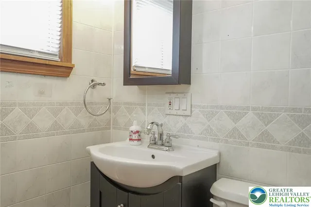 $125,000 | 627 East Patterson Street, Lansford, PA 18232