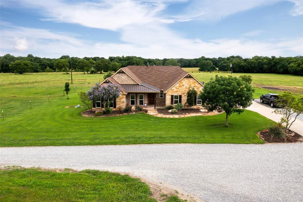191 Bell Road Van Alstyne, TX 75495 - Photo 1 of 40