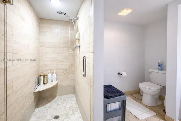 $4,100 | 19707 Turnberry Way, Unit 6L, Aventura, FL 33180