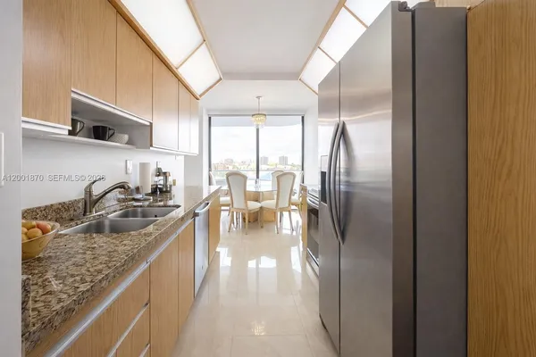 $4,100 | 19707 Turnberry Way, Unit 6L, Aventura, FL 33180