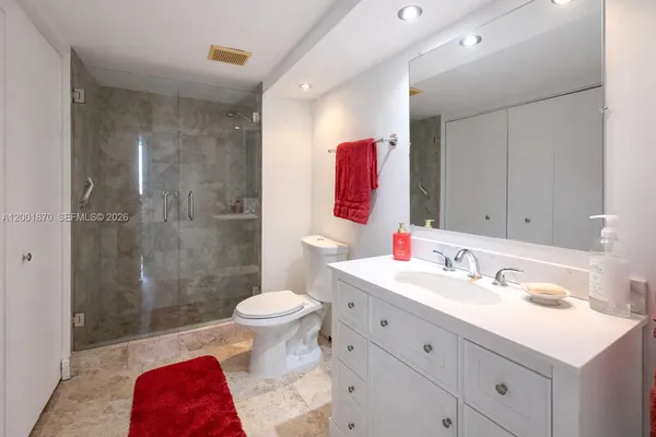 $4,100 | 19707 Turnberry Way, Unit 6L, Aventura, FL 33180