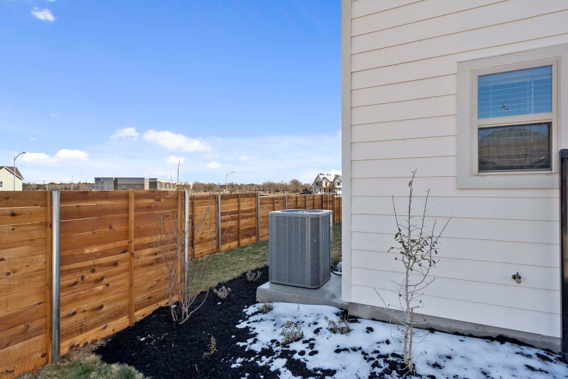 6400 Stockman Drive, Unit 5 Austin, TX 78747 - Photo 28 of 35 a view of a terrace