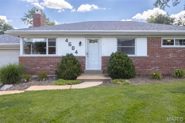 $329,900 | 4684 Venarde Drive, St. Louis, MO 63128