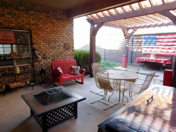 $369,900 | 1711 West Ave F, Muleshoe, TX 79347