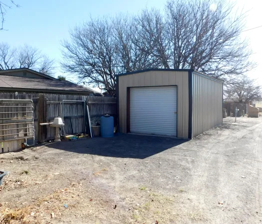 $369,900 | 1711 West Ave F, Muleshoe, TX 79347
