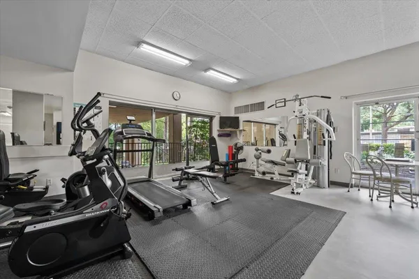 $115,000 | 475 North Highland Street, Unit 10K, Memphis, TN 38122