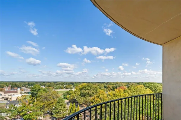 $115,000 | 475 North Highland Street, Unit 10K, Memphis, TN 38122