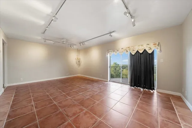 a view of a livingroom with a entertaining space