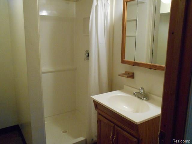 1773 Prestwick Road Grosse Pointe, MI 48236 - Photo 13 of 17