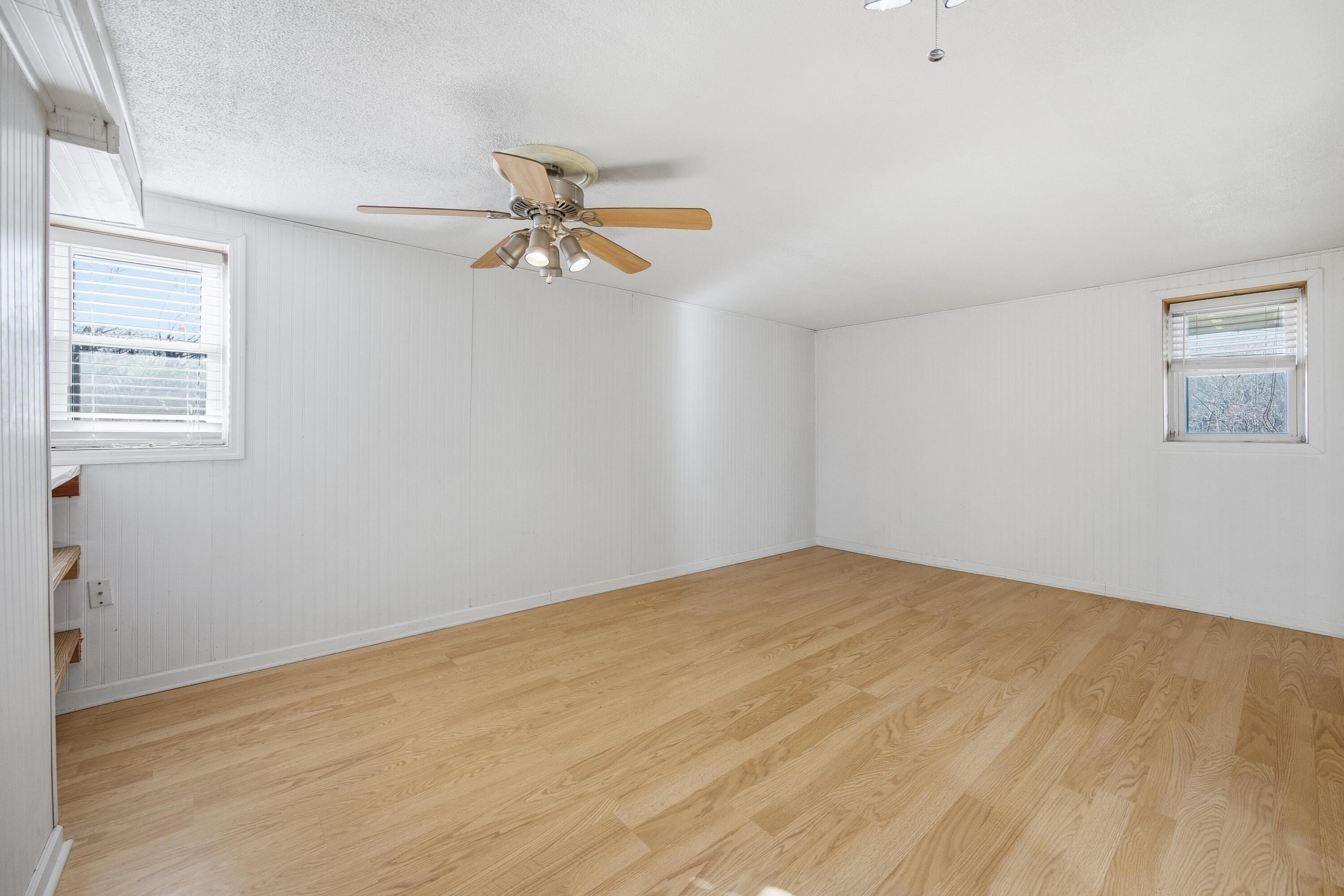 1676 Graves Road Stamping Ground, KY 40379 - Photo 31 of 80 Basement bedroom