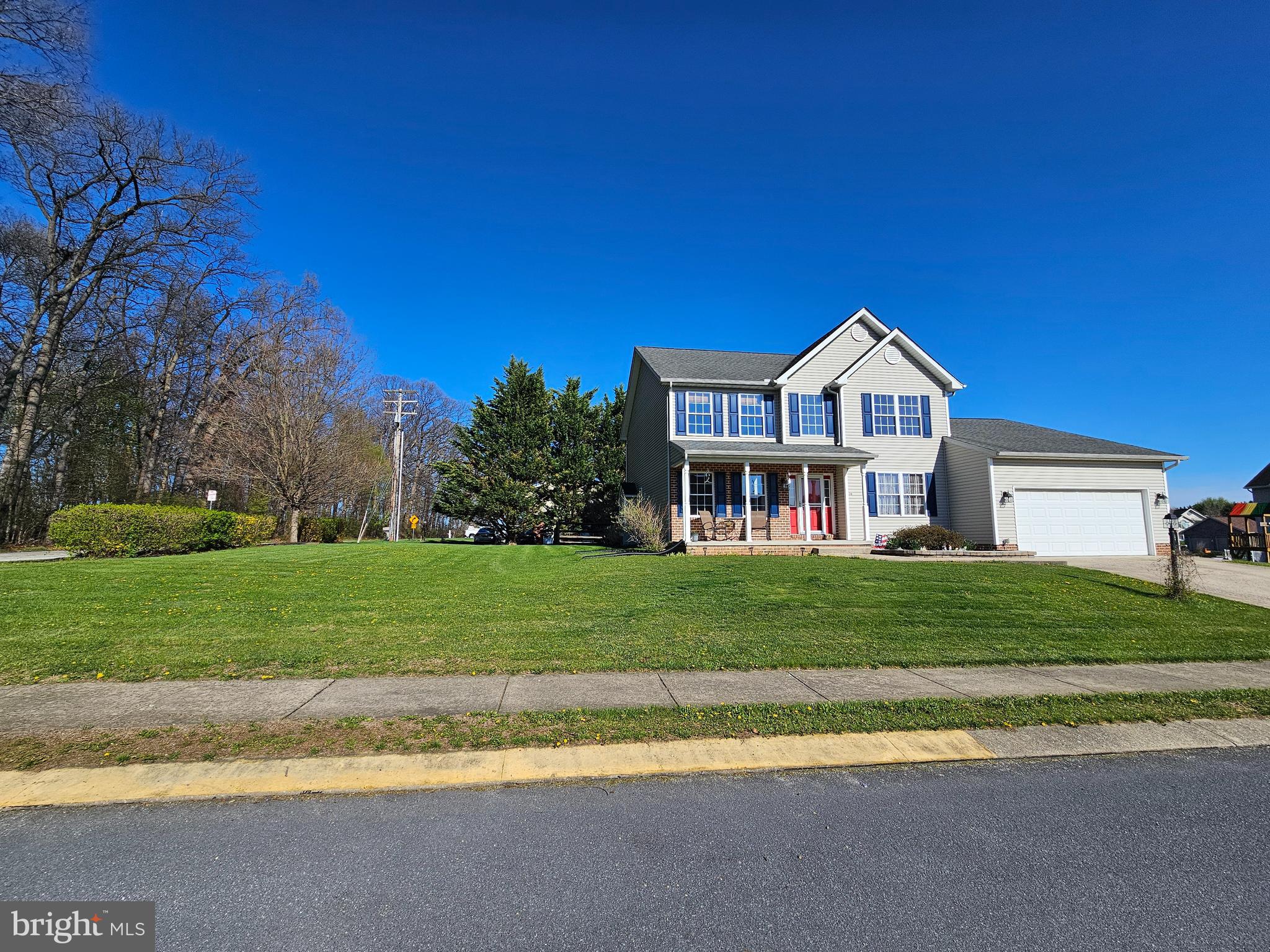20 Union Street Littlestown, PA 17340 - Photo 2 of 7 Nice corner lot on left side
