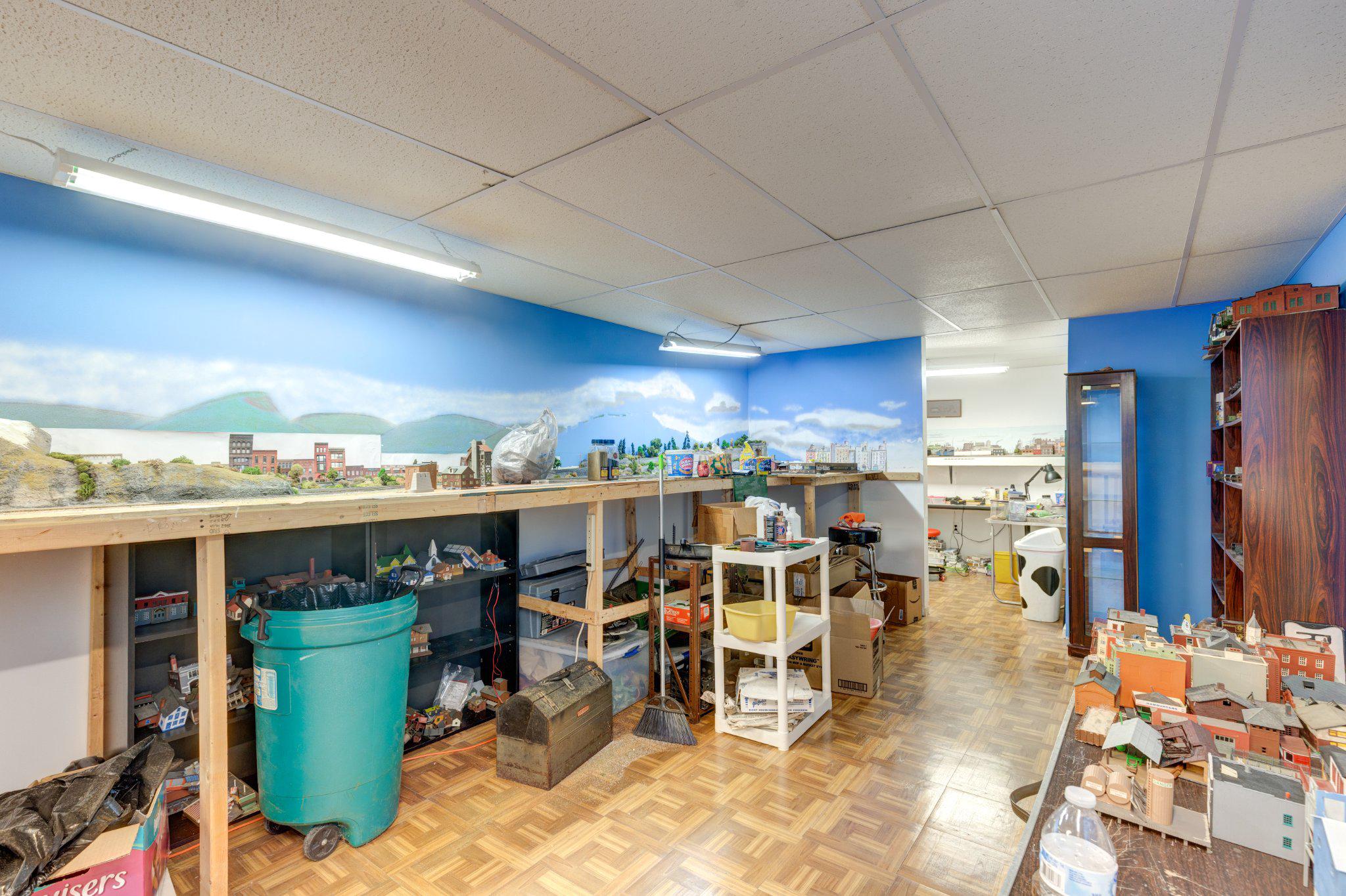 20 Union Street Littlestown, PA 17340 - Photo 46 of 58 Creative workshop space