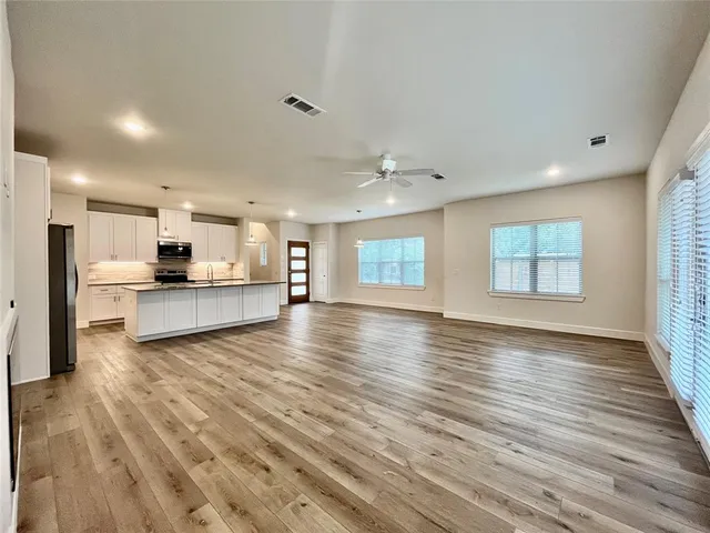 $3,800 | 236 Merritt Street, Fort Worth, TX 76114