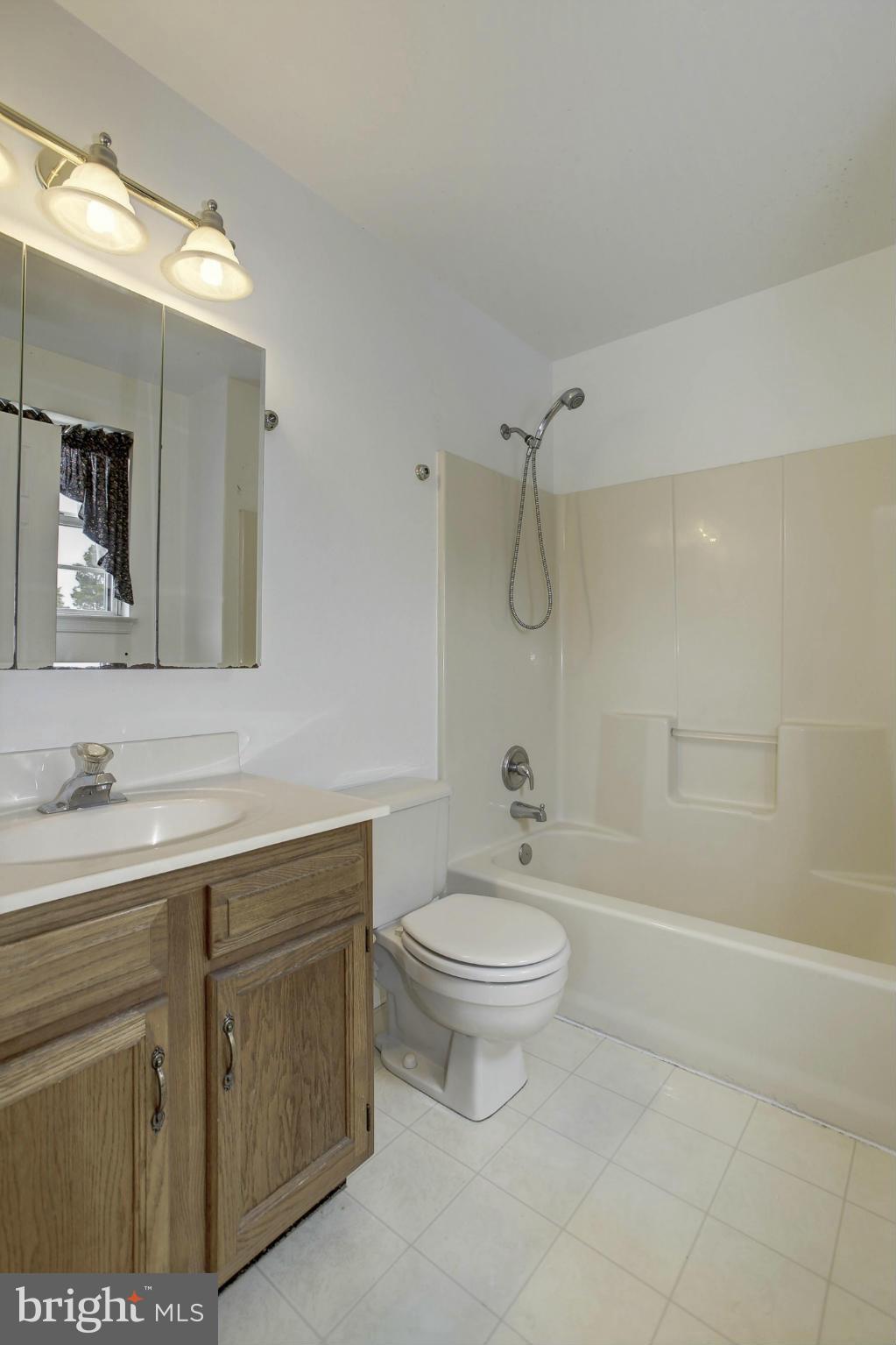 16 Indian Point Road Stafford, VA 22554 - Photo 10 of 25 Bath