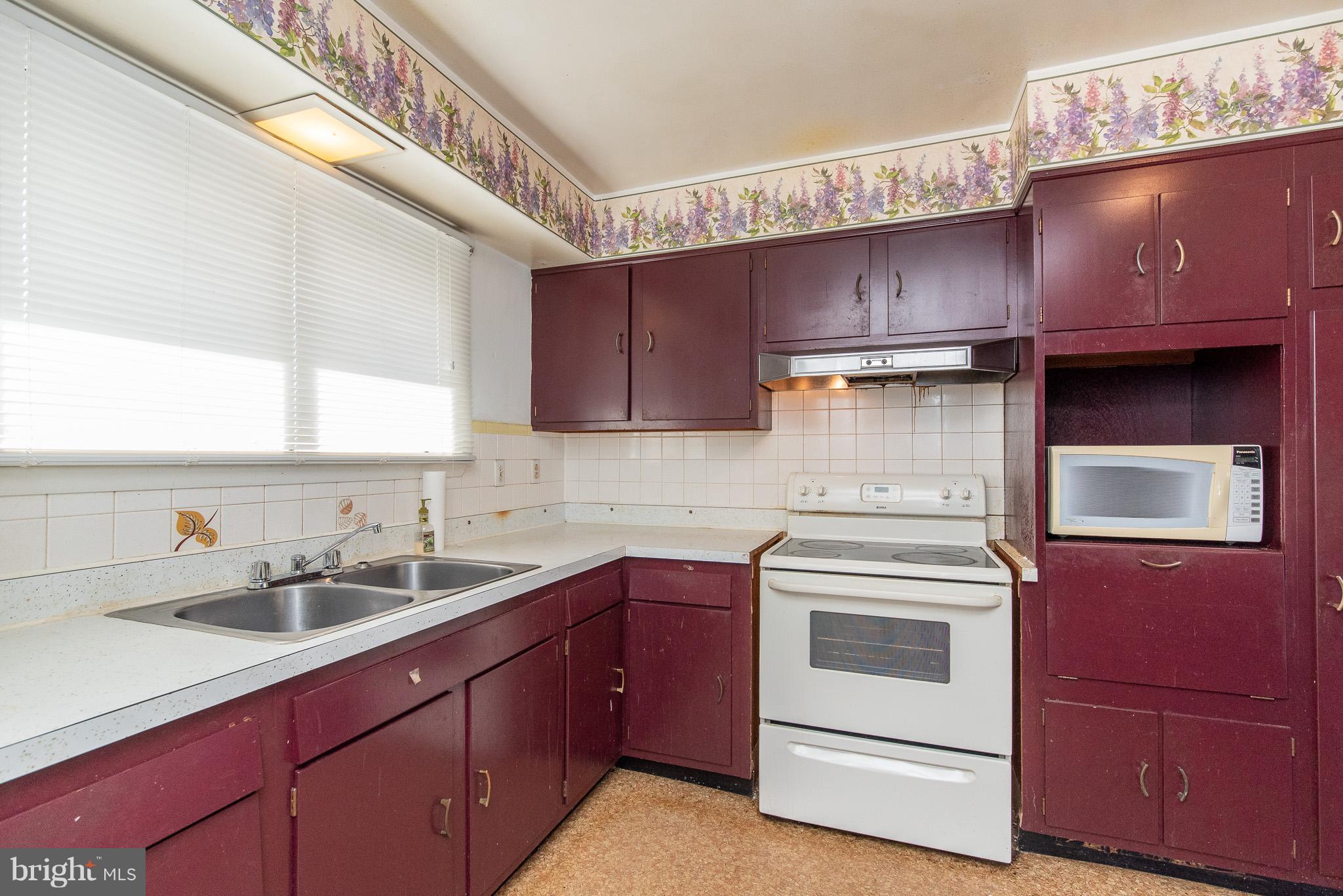 1716 Hanson Road Edgewood, MD 21040 - Photo 2 of 33 Kitchen