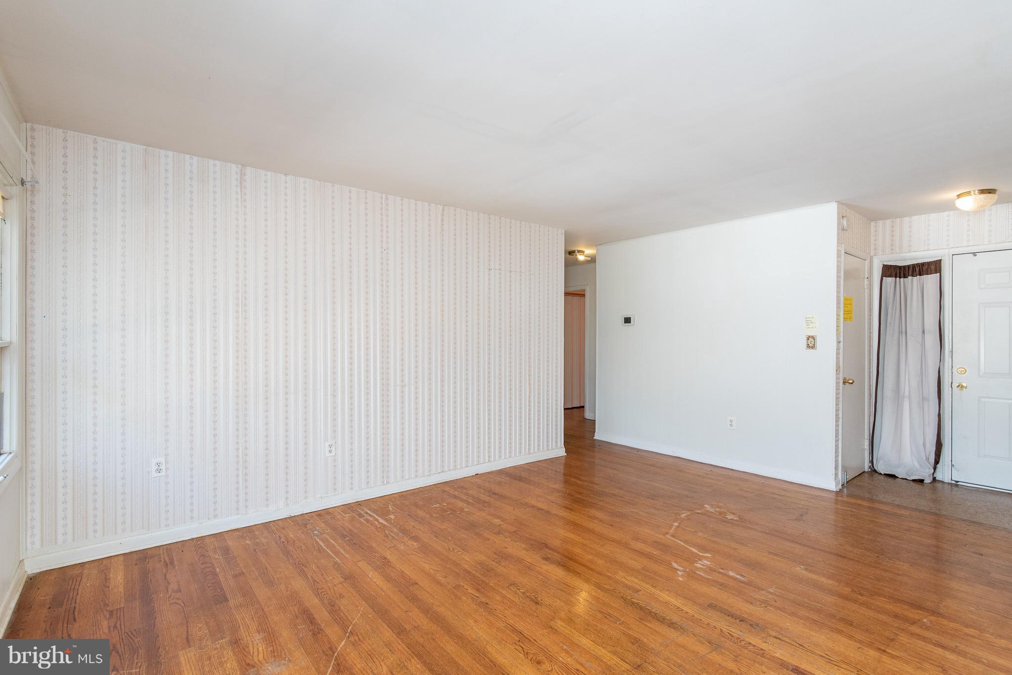 1716 Hanson Road Edgewood, MD 21040 - Photo 14 of 33 Living Room