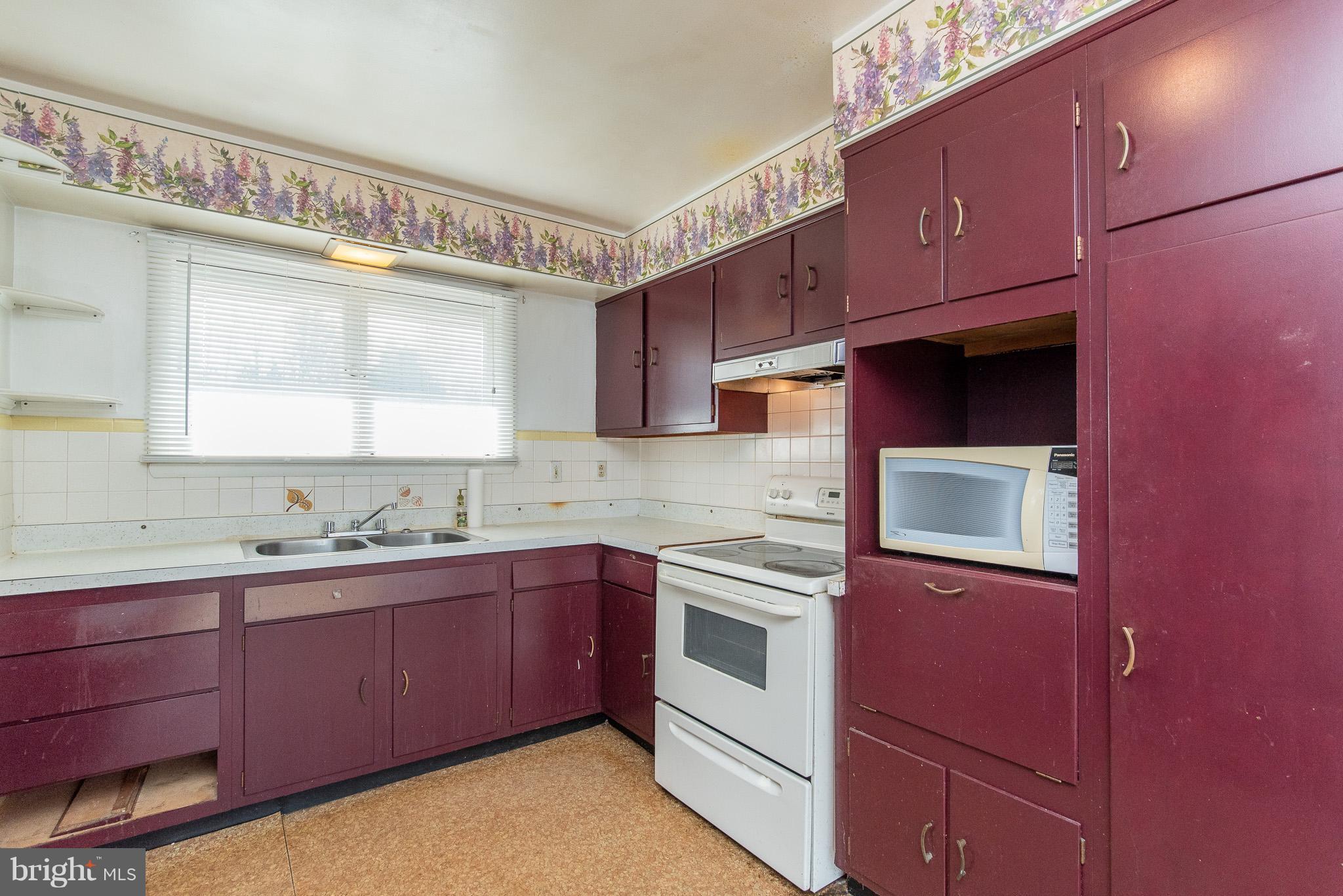 1716 Hanson Road Edgewood, MD 21040 - Photo 3 of 33 Kitchen