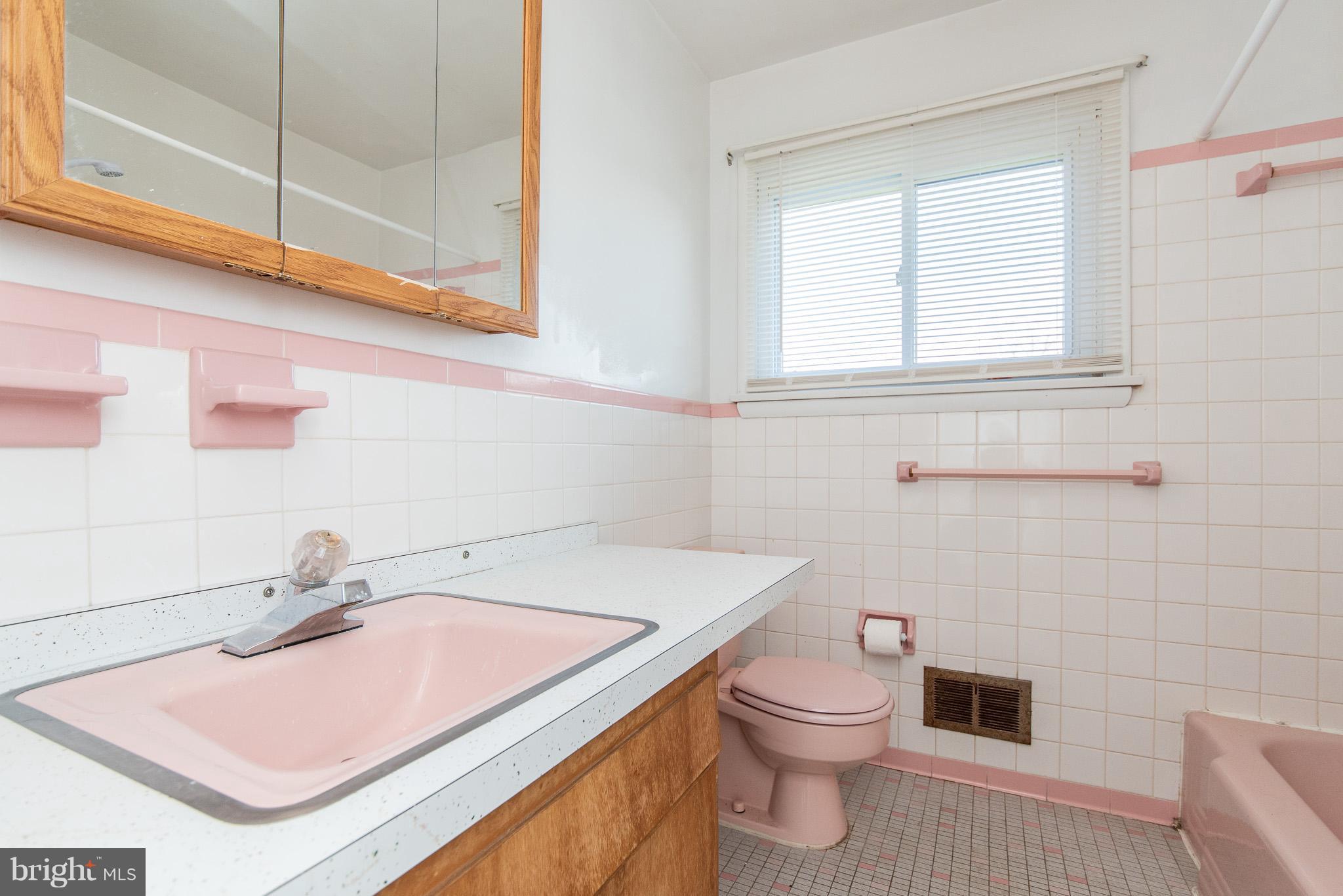 1716 Hanson Road Edgewood, MD 21040 - Photo 26 of 33 Bath-Main