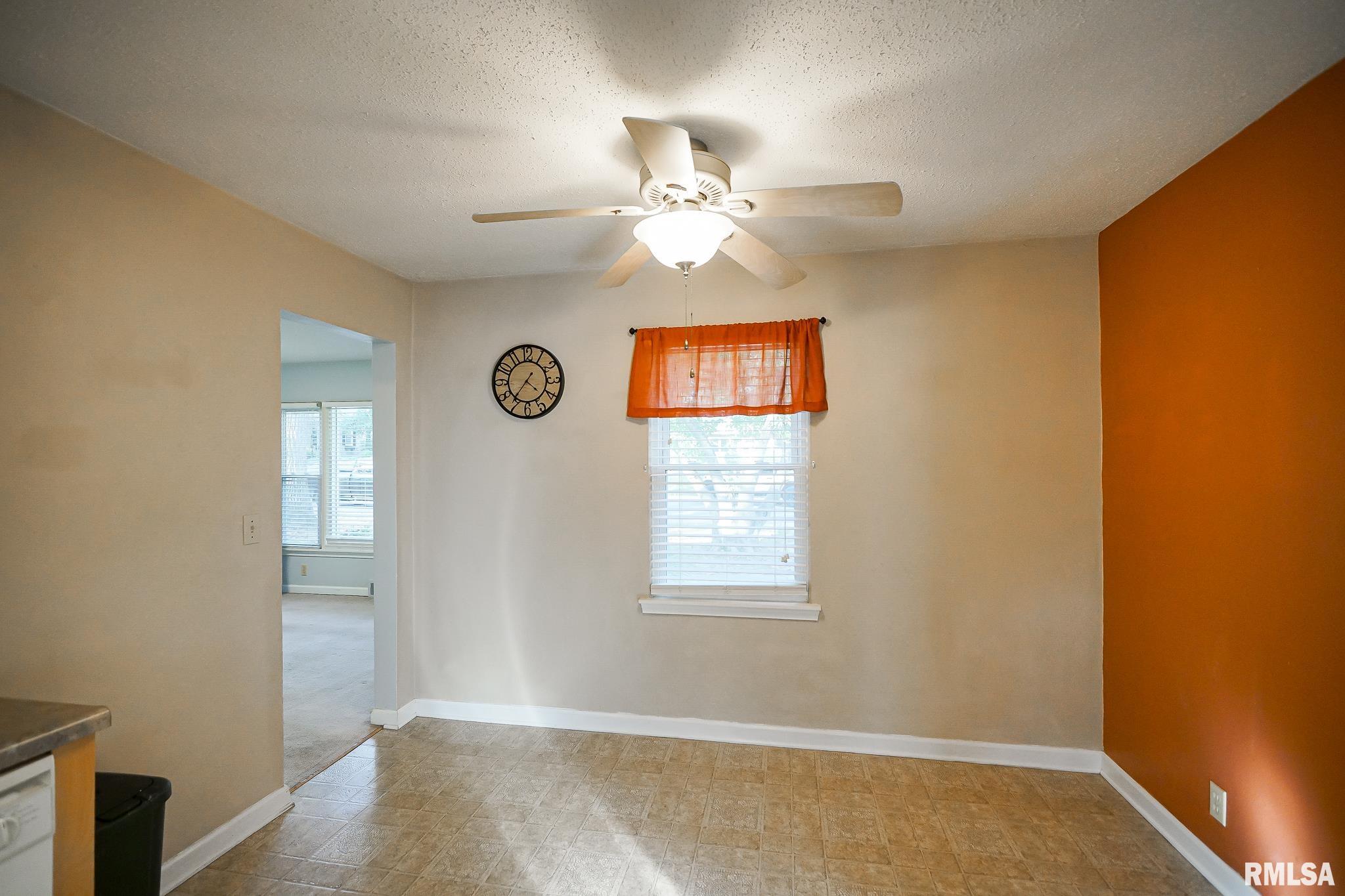 324 West Stonegate Road Peoria, IL 61614 - Photo 13 of 33 Gallery Image 13