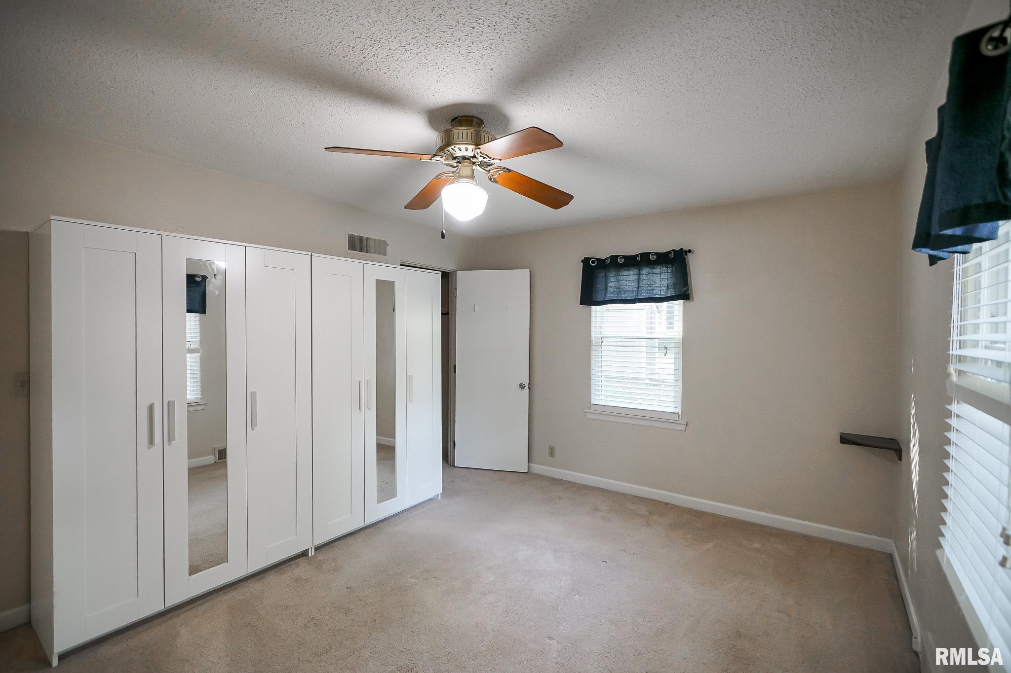 324 West Stonegate Road Peoria, IL 61614 - Photo 15 of 33 Gallery Image 15