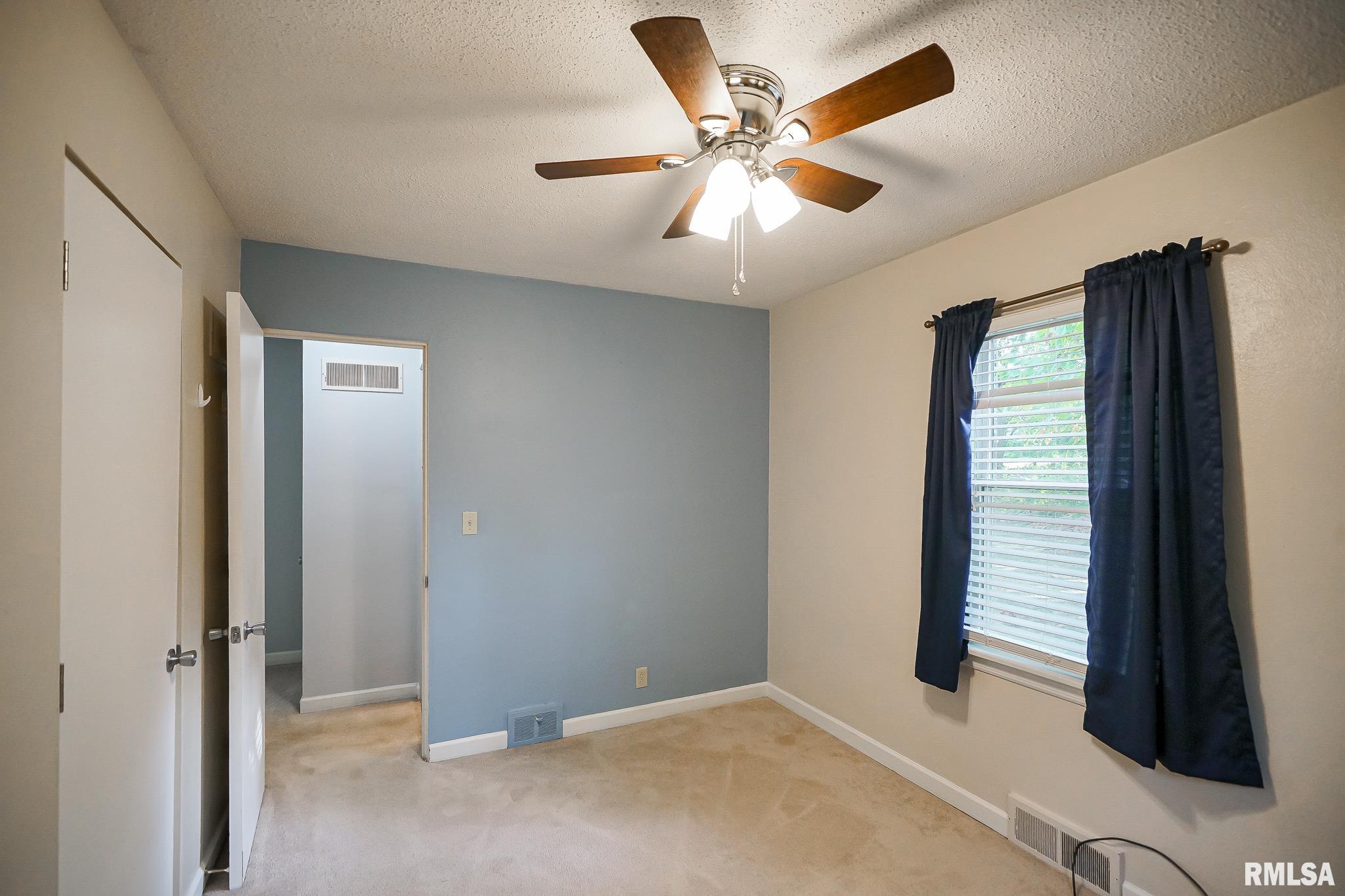 324 West Stonegate Road Peoria, IL 61614 - Photo 19 of 33 Gallery Image 19