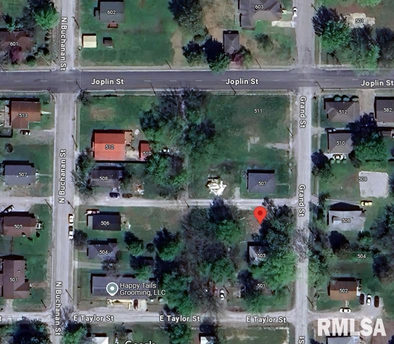 505 North Grand Street Benton, IL 62812 - Photo 2 of 3