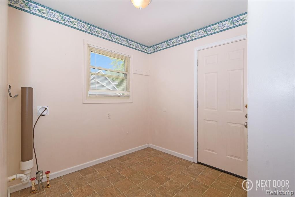 1021 Ramsgate Road Flint, MI 48532 - Photo 24 of 49