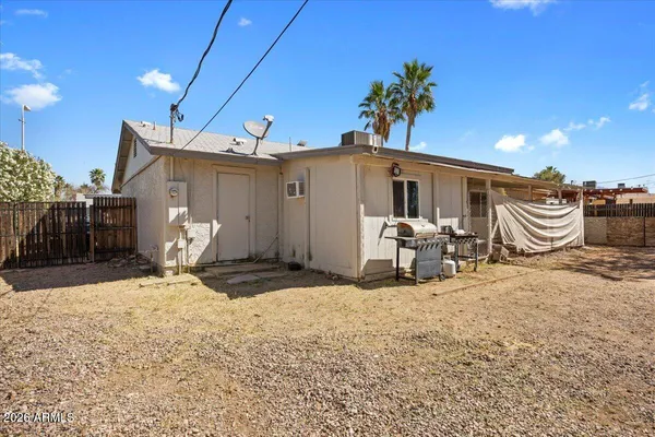 $335,000 | 1011 West 5th Avenue, Apache Junction, AZ 85120