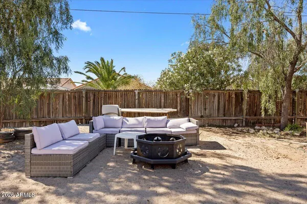 $335,000 | 1011 West 5th Avenue, Apache Junction, AZ 85120