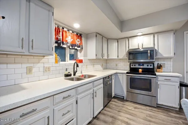 $335,000 | 1011 West 5th Avenue, Apache Junction, AZ 85120