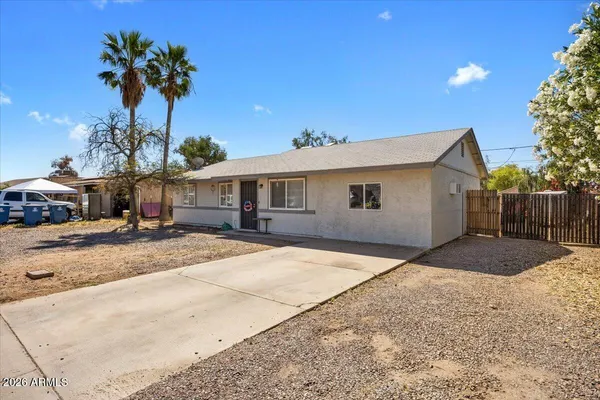 $335,000 | 1011 West 5th Avenue, Apache Junction, AZ 85120