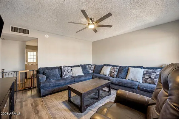 $335,000 | 1011 West 5th Avenue, Apache Junction, AZ 85120