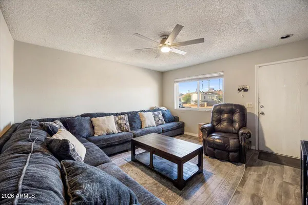 $335,000 | 1011 West 5th Avenue, Apache Junction, AZ 85120