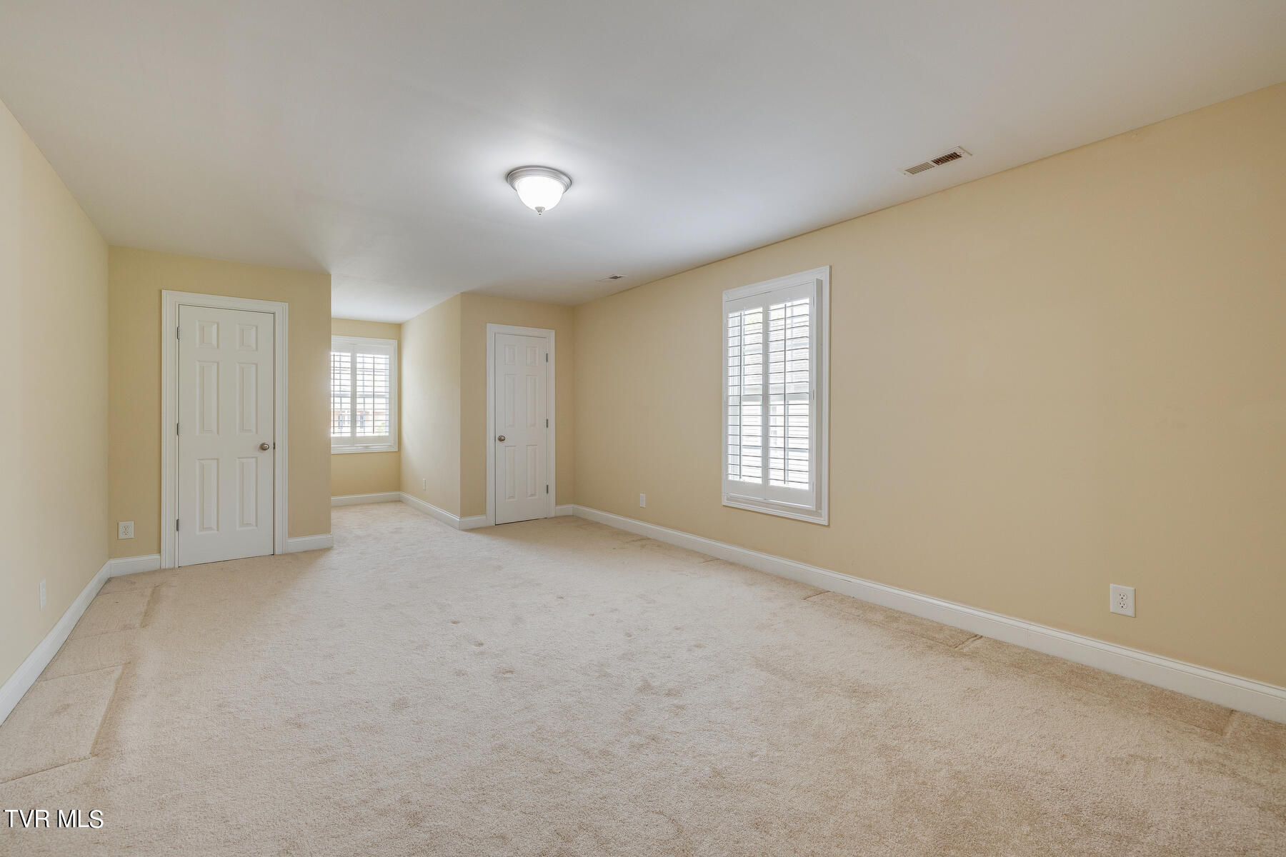 2913 Greenline Road Johnson City, TN 37604 - Photo 35 of 44 036