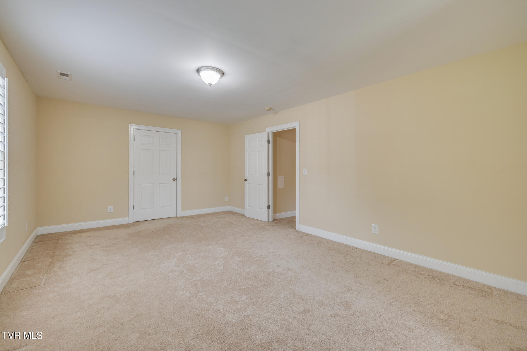 2913 Greenline Road Johnson City, TN 37604 - Photo 36 of 44 037