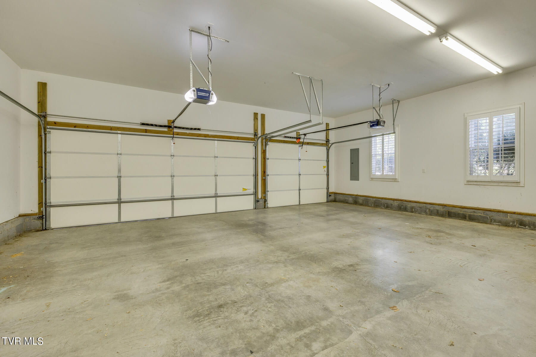 2913 Greenline Road Johnson City, TN 37604 - Photo 41 of 44 040