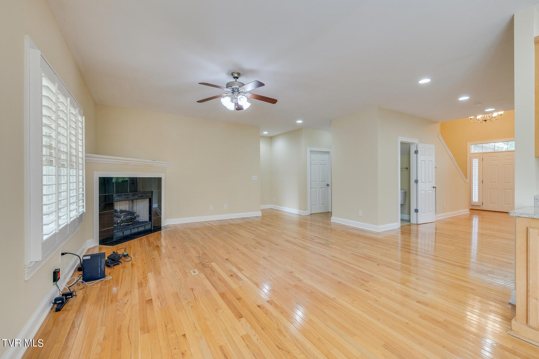 2913 Greenline Road Johnson City, TN 37604 - Photo 7 of 44 007